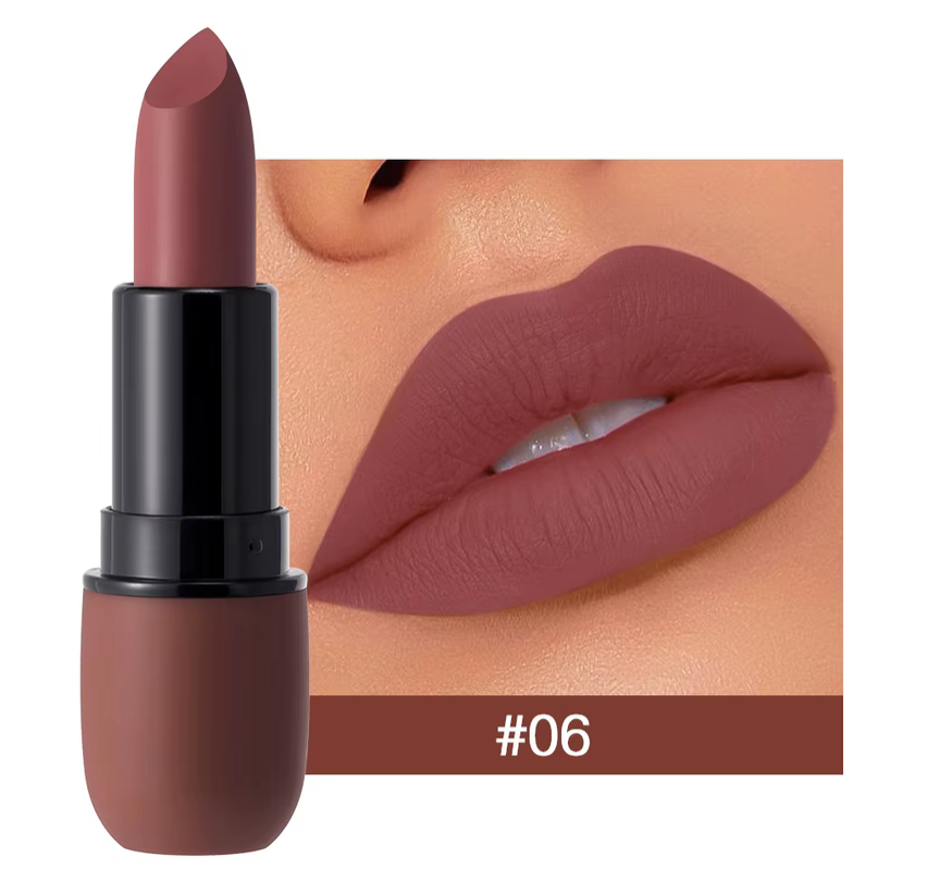 Pack de 6 lápices labiales mate Yabaolian en tonos nude y rojizos