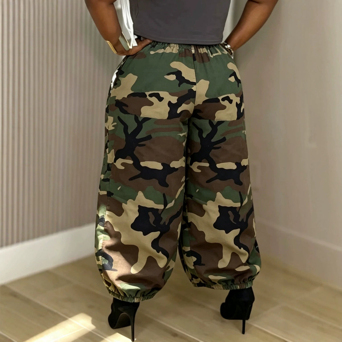 Pantalón Camuflaje Denim Kireon — Estilo Militar Urbano